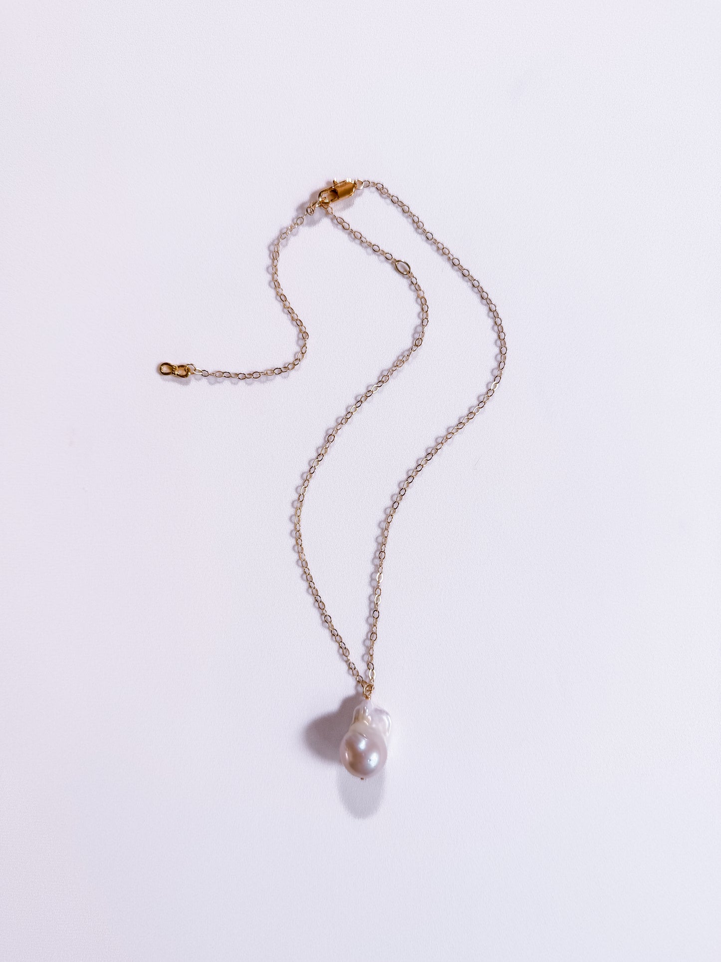 ONE GOOD PEARL NECKLACE