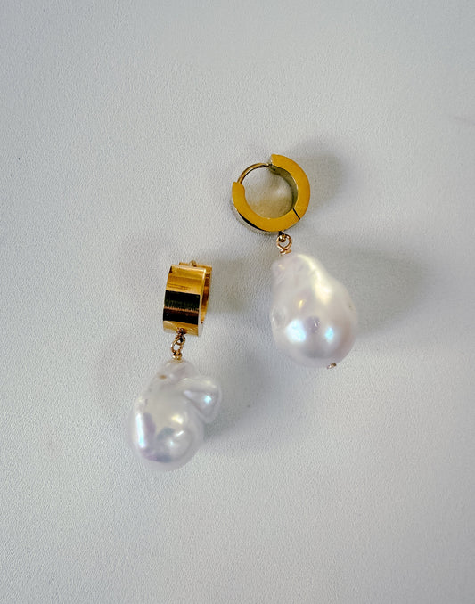 CLUB SANCERRE EARRINGS