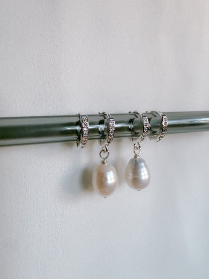 THE REVERSIBLE PILATES HOOP