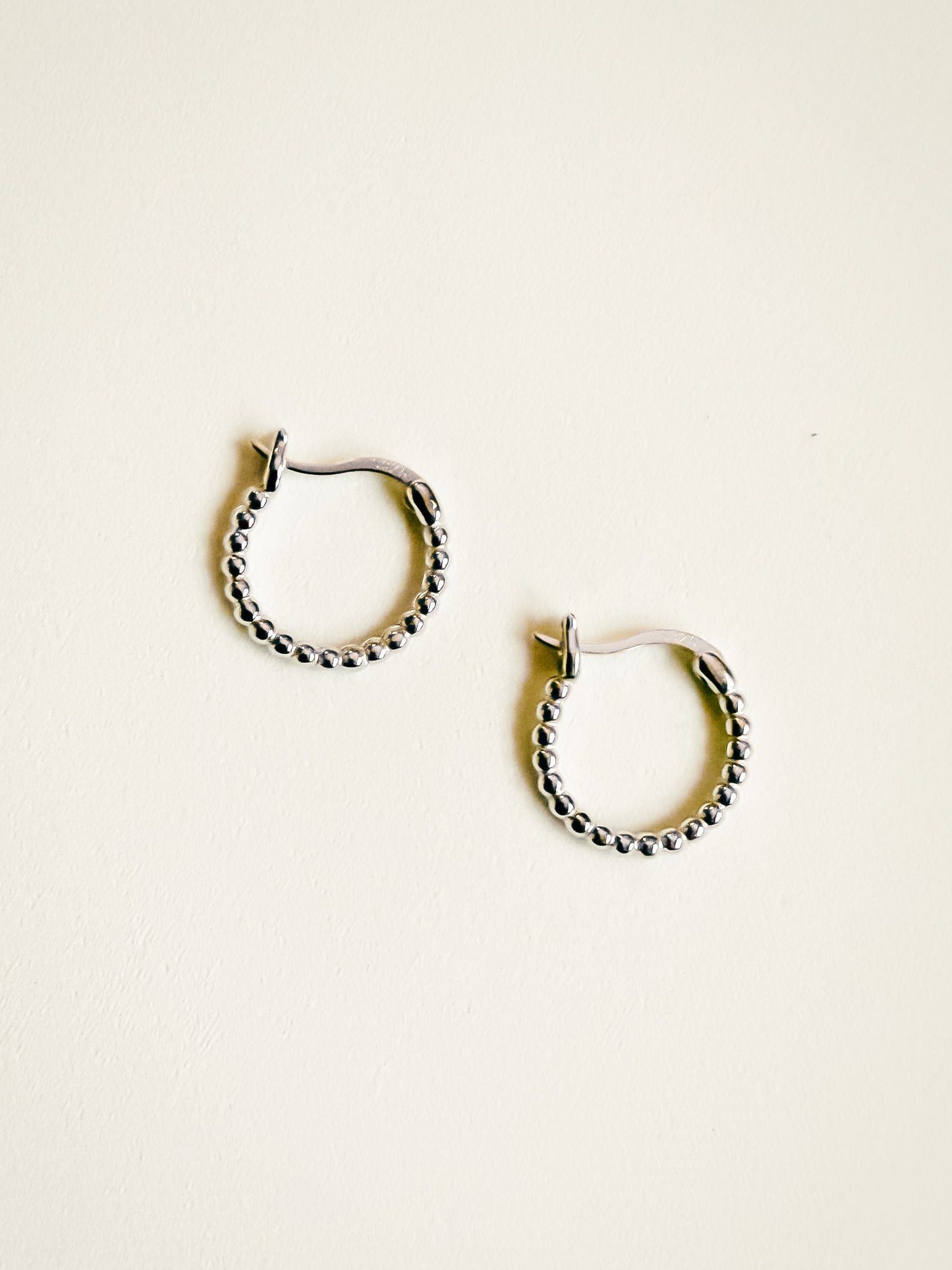BOBBIN HOOPS IN SILVER