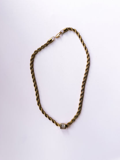 MATILDA NECKLACE
