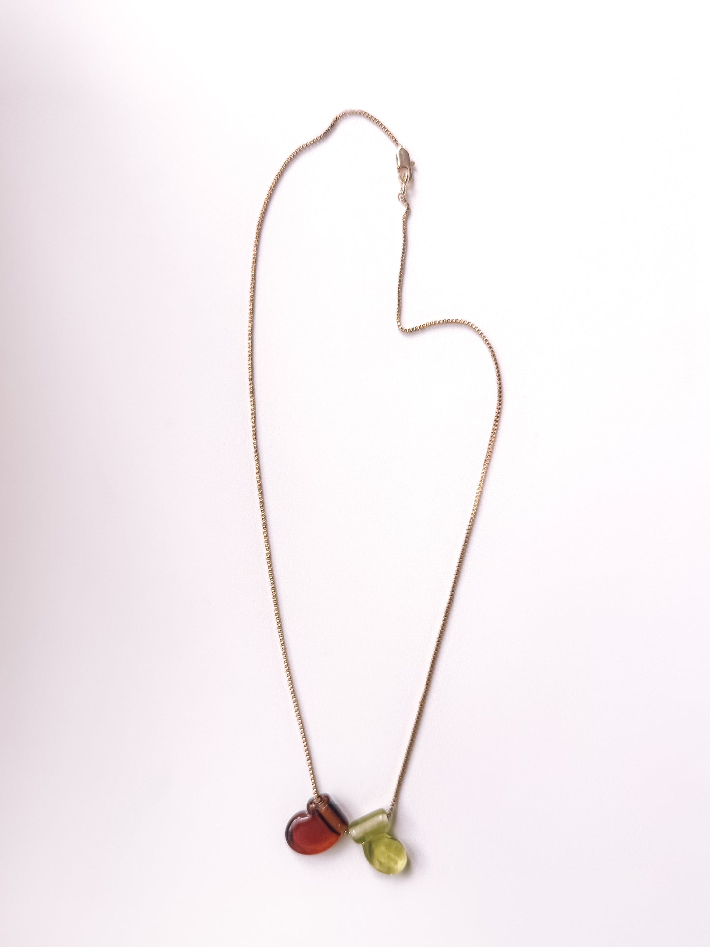 NOGUCHI'S GREEN GLASS NECKLACE
