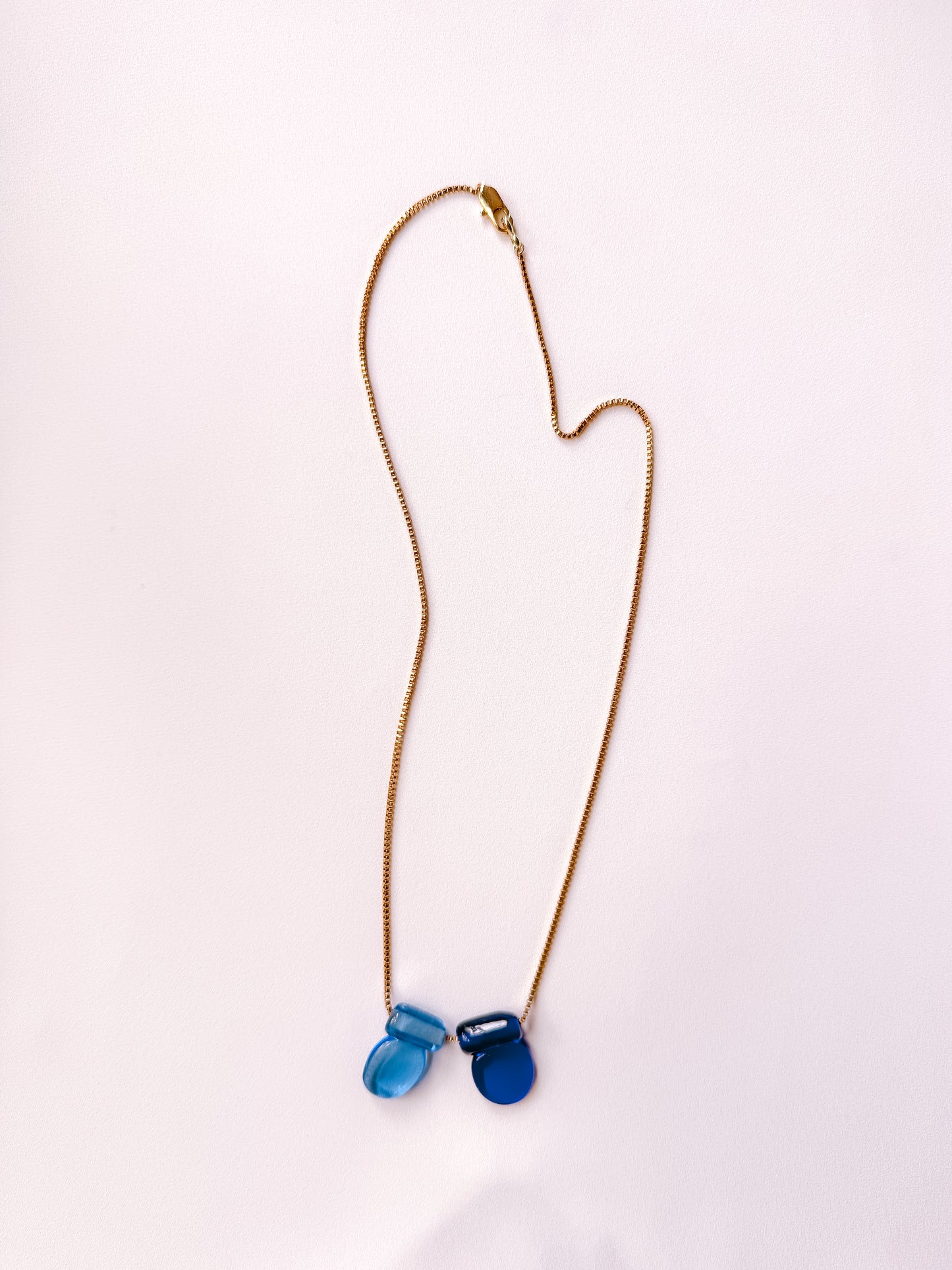 NOGUCHI'S GULF GLASS NECKLACE