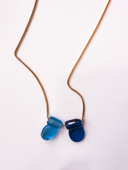 NOGUCHI'S GULF GLASS NECKLACE