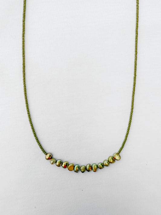 MOSS GLOSS NECKLACE