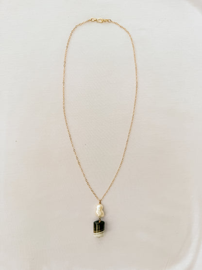 BANDED AGATE & BAROQUE PEARL NECKLACE