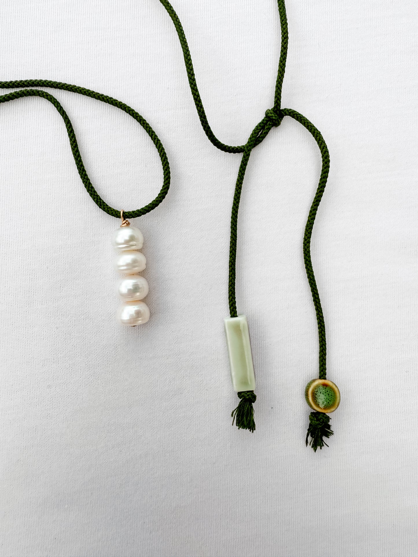 THE COLUMN NECKLACE - VERDANT